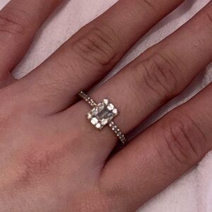 Pandora rose gold ring